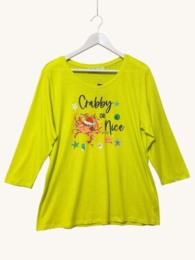 Kiwi Fresh Festive Beachy Holiday Tee NWT Large 3/4 Sleeve Yellow Green V-Neck